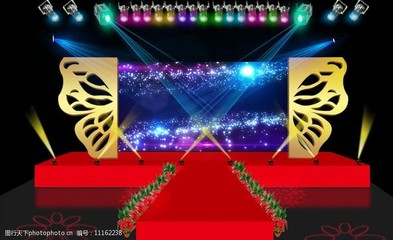 舞臺(tái)燈光設(shè)計(jì) 造型燈光在海報(bào)中的藝術(shù)表達(dá)